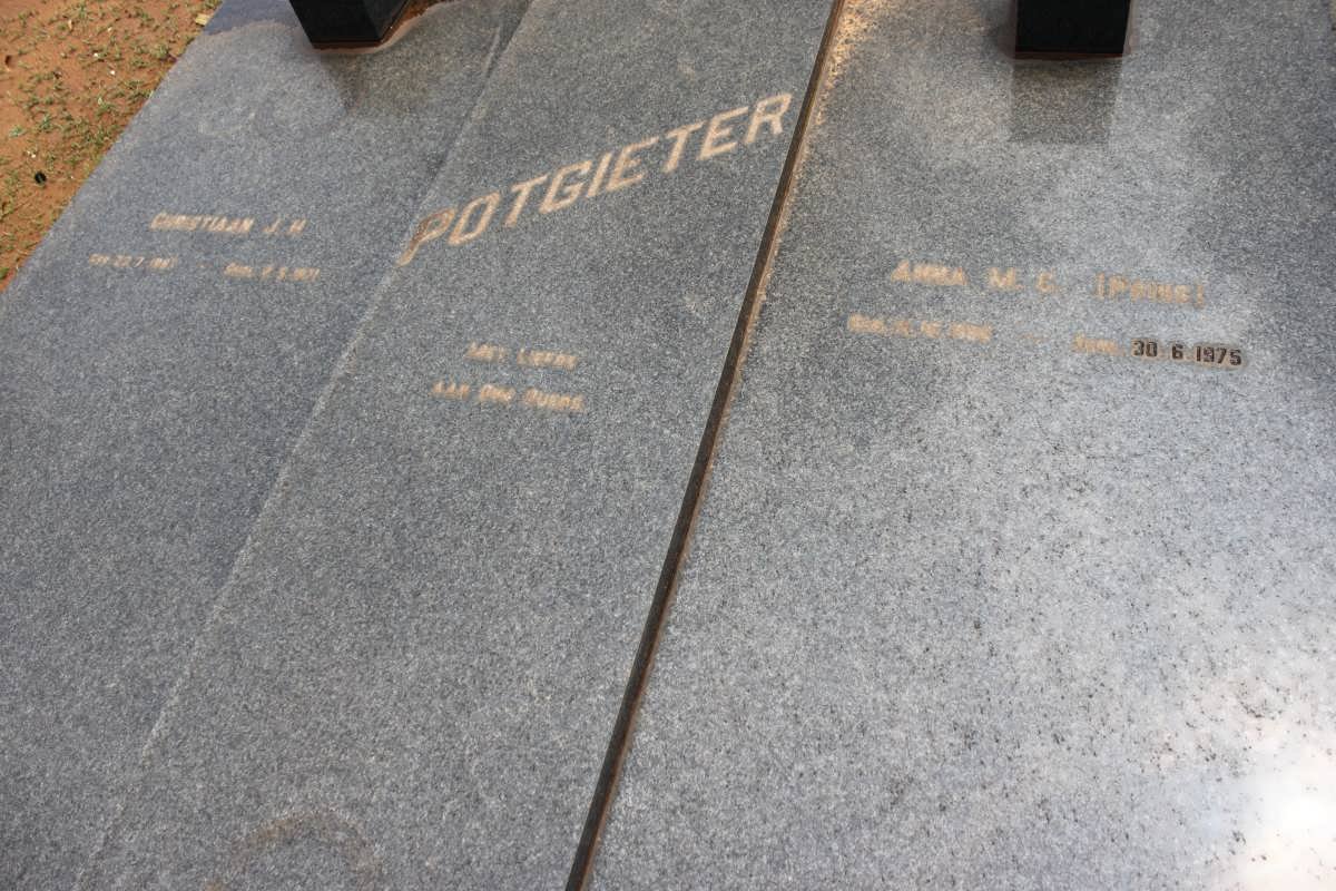POTGIETER Christiaan J.H. 188?-1971 &amp; Anna M.C. PRINS 189?-1975