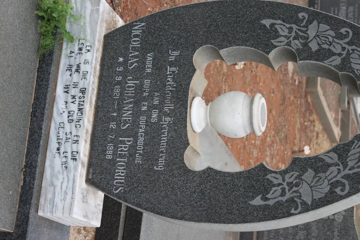 PRETORIUS Nicolaas Johannes 1921-1988