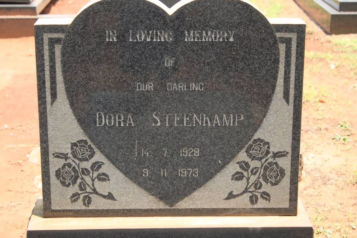 STEENKAMP Dora 1928-1973