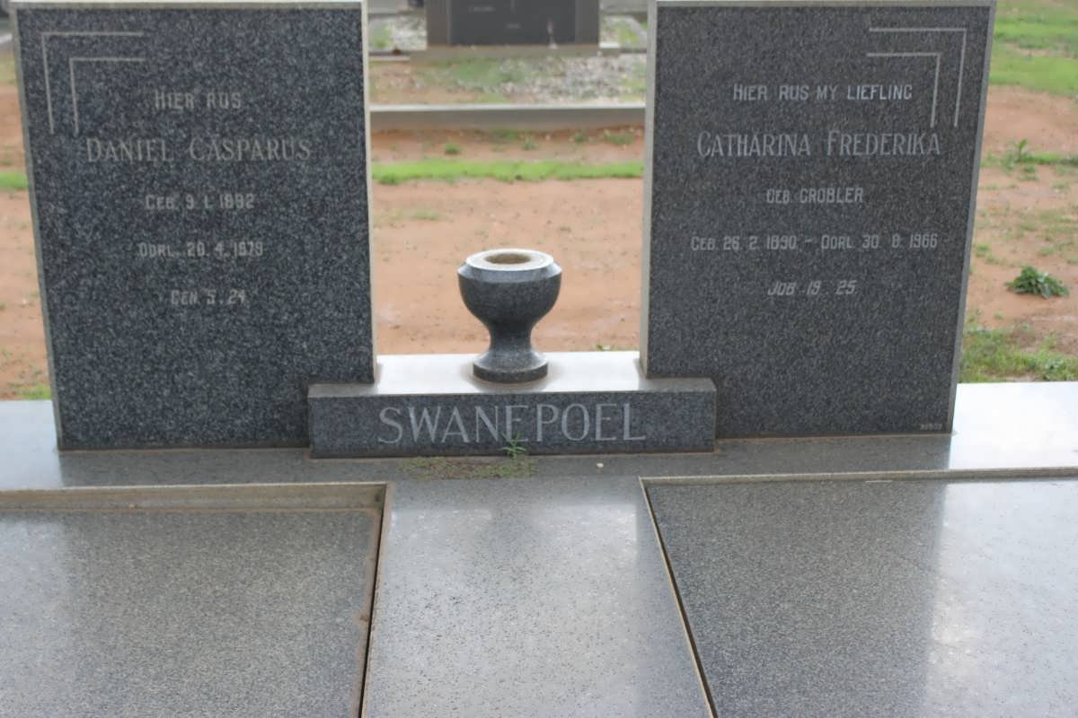 SWANEPOEL Daniel Casparus 1892-1979 &amp; Catharina Frederika GROBLER 1890-1966
