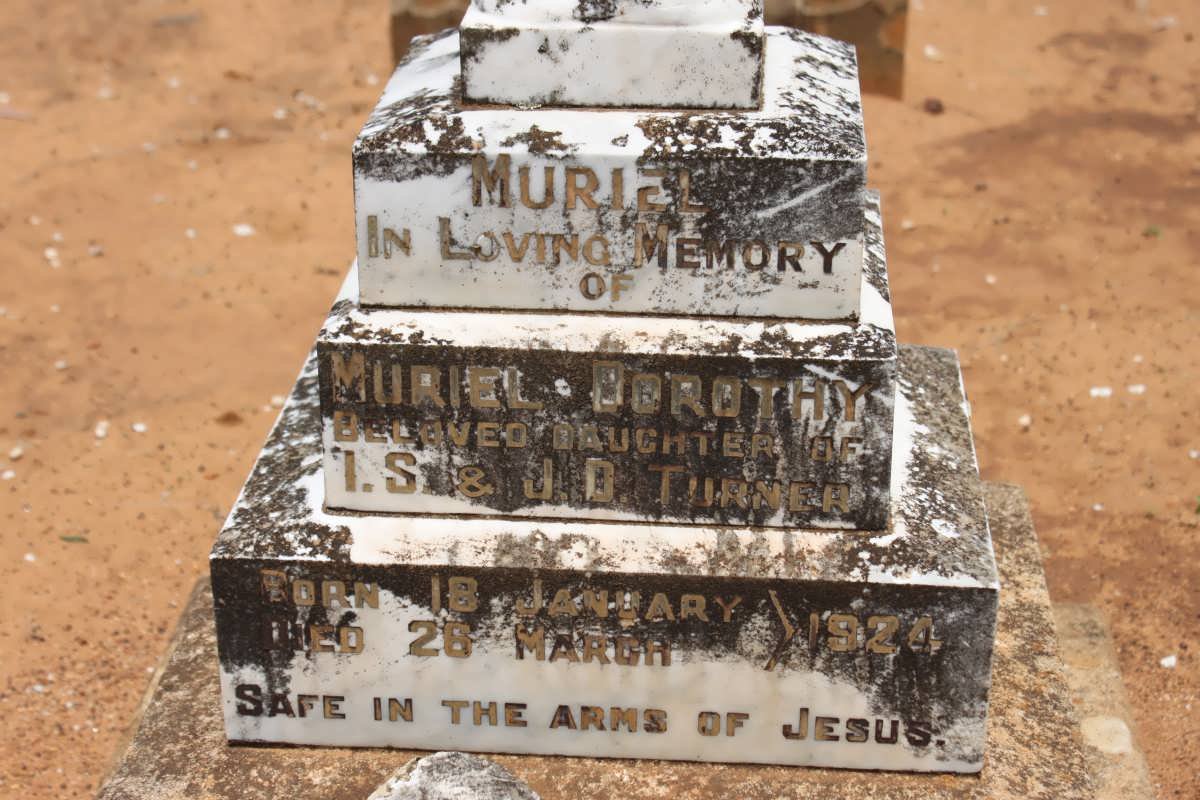 TURNER Muriel Dorothy 1924-1924