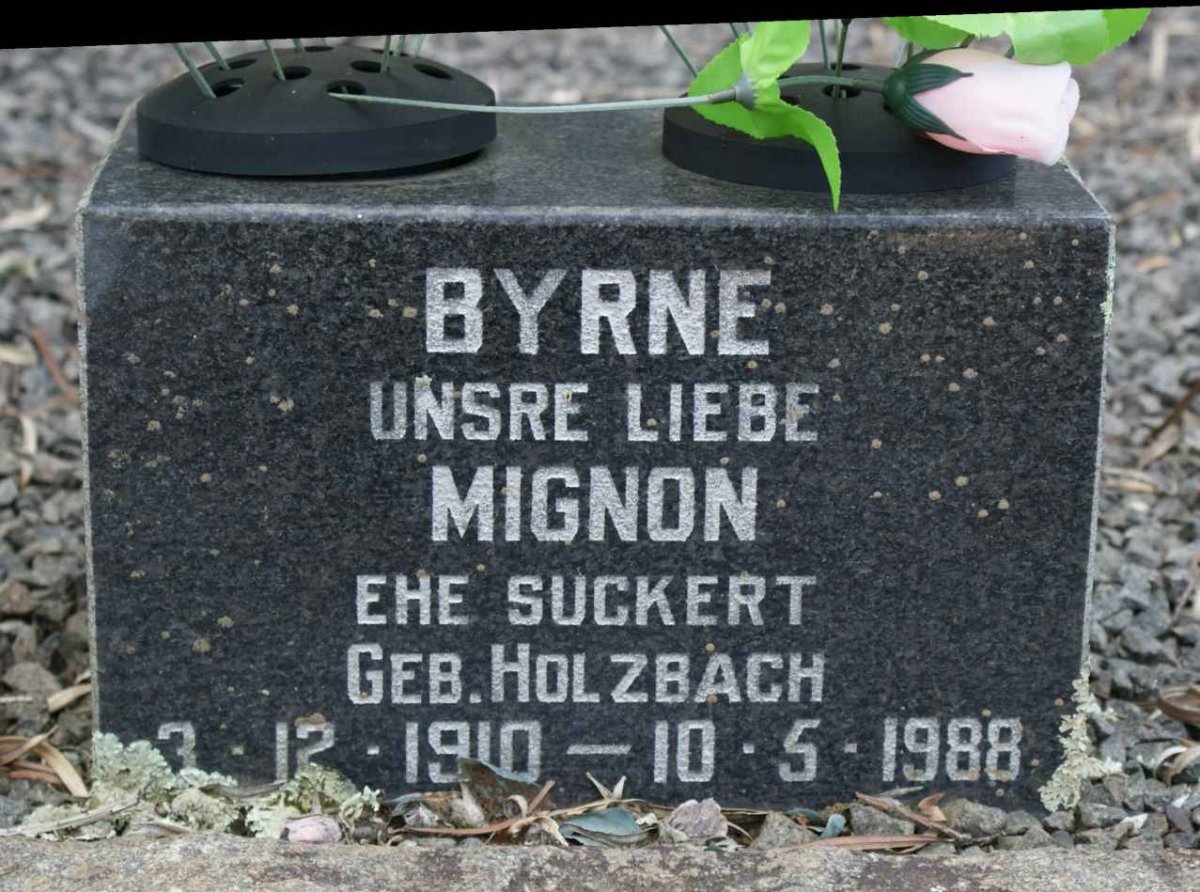 BYRNE Mignon nee HOLZBACH 1910-1988