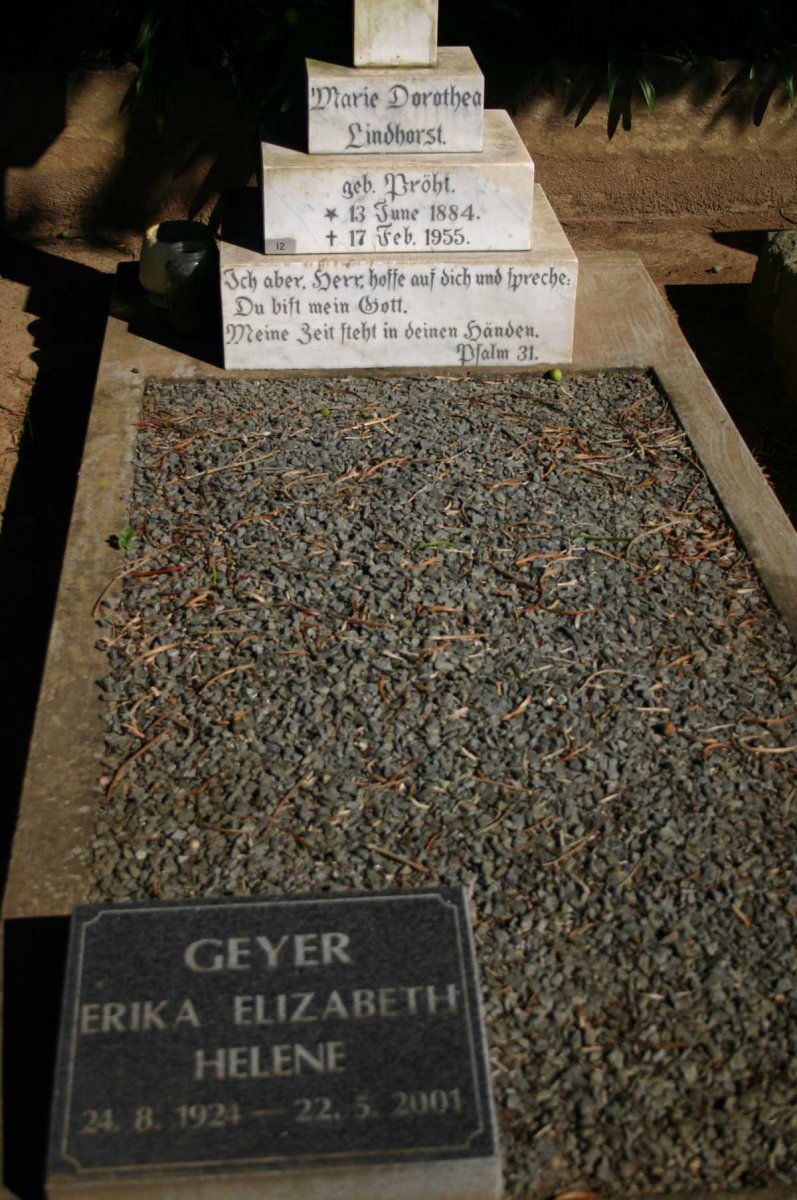 LINDHORST Marie Dorothea nee ?ROTH 1884-1955 :: GEYER Erika Elizabeth Helene 1924-2001