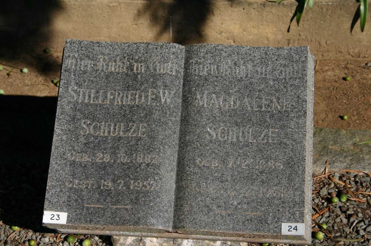 SCHULZE Stillfried F.W. 1882-1957 &amp; Magdalene 1886-