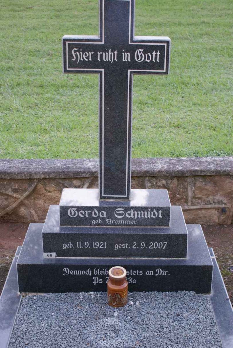SCHMIDT Gerda nee BRAMMER 1921-2007