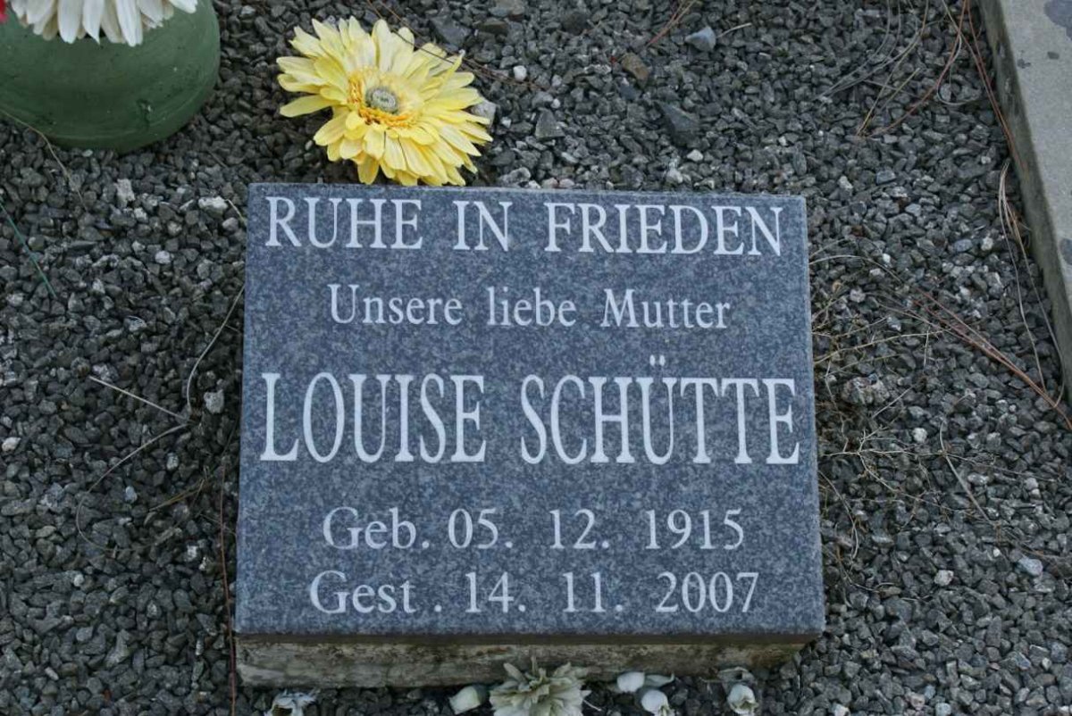 SCHUTTE Louise 1915-2007