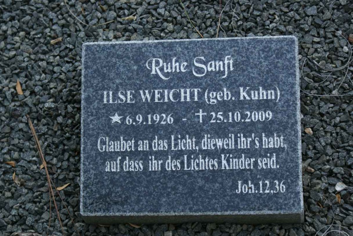 WEICHT Ilse nee KUHN 1926-2009