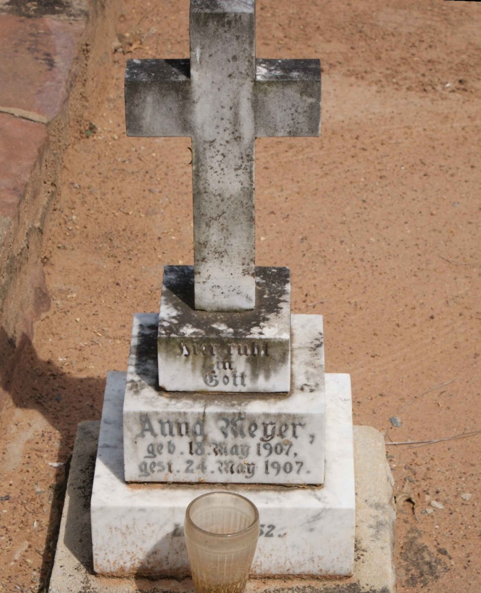 MEYER Anna 1907-1907