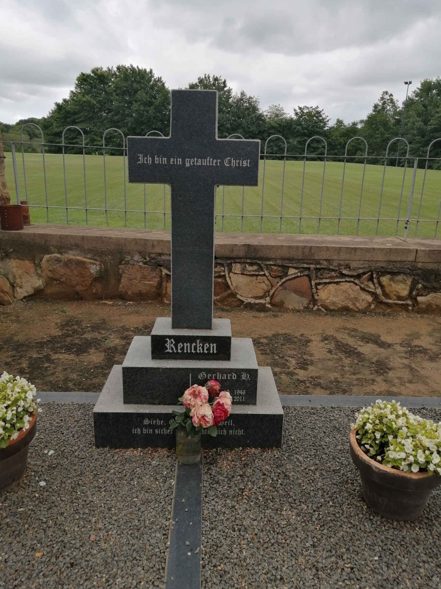 RENCKEN Gerhard 1946-2011