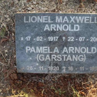 ARNOLD Lionel Maxwell 1917-2004 & Pamela GARSTANG 1920-199?