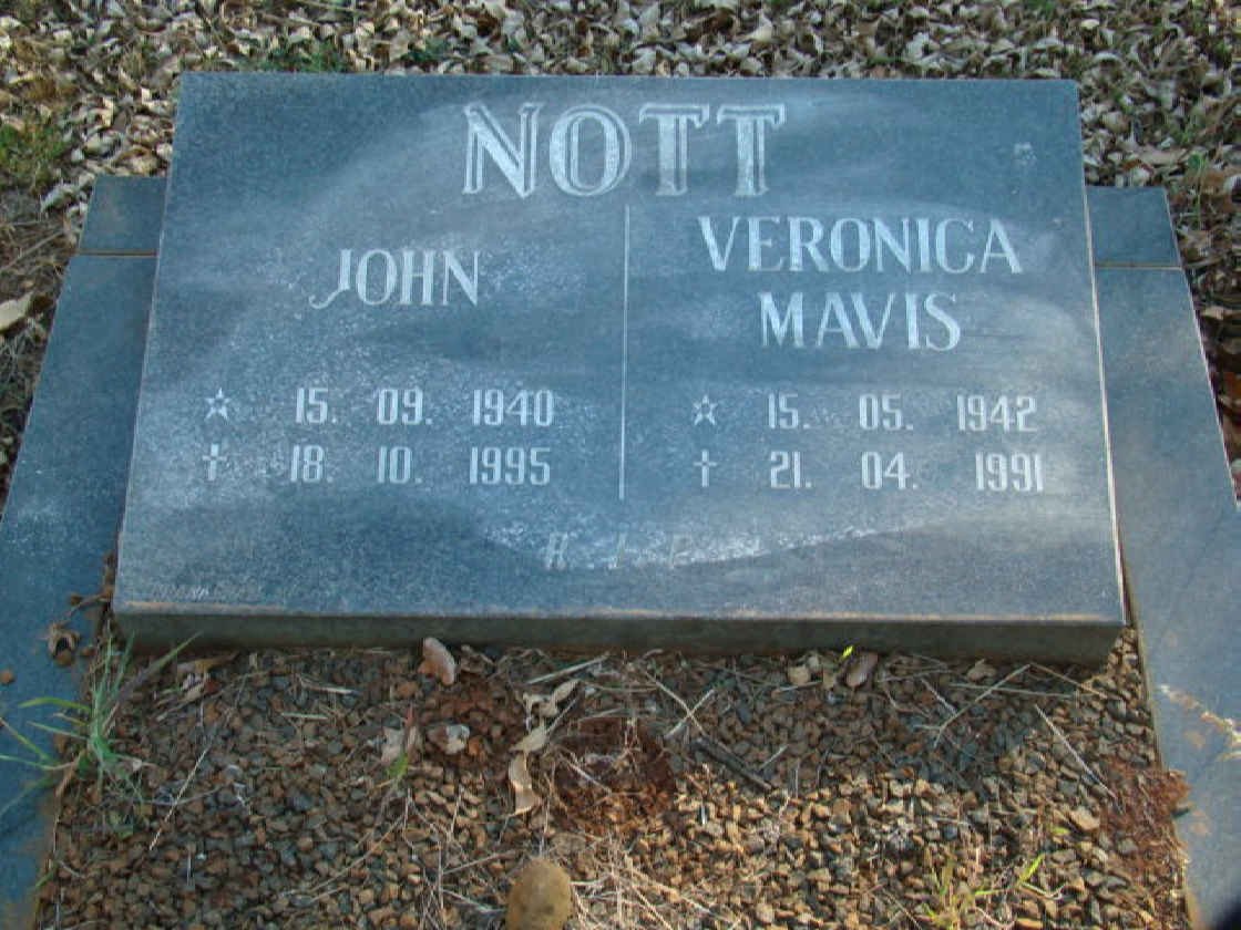 NOTT John 1940-1995 &amp; Veronica Mavis 1942-1991