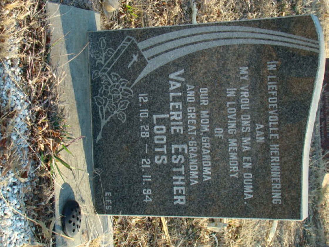 LOOTS Valerie Esther 1928-1994