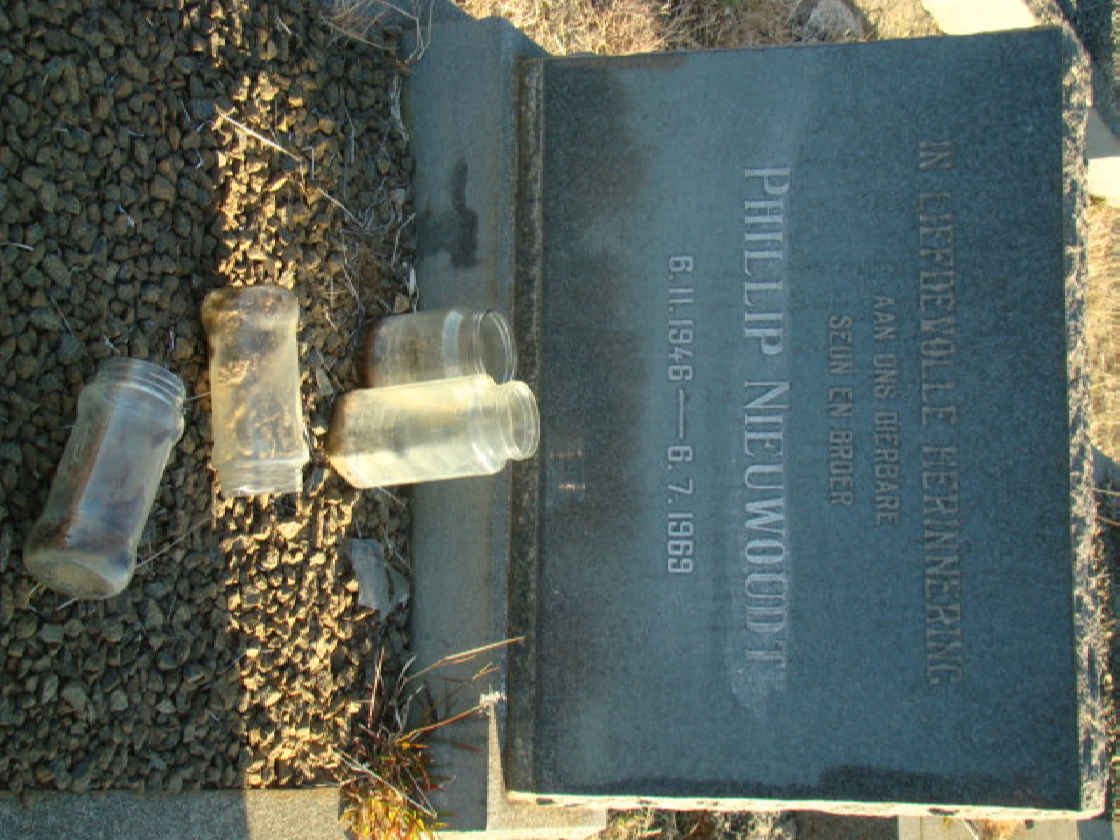 NIEUWOUDT Phillip 1946-1969